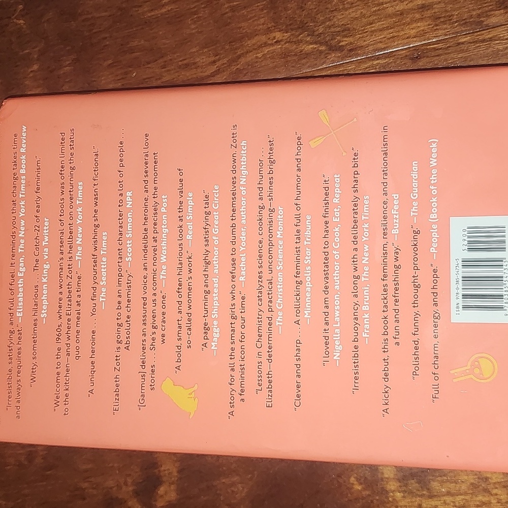 Lessons In Chemistry Hardcover - Picture 2 of 4